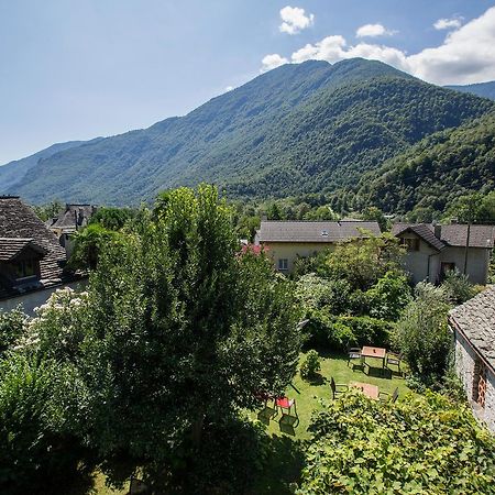 Hotel Garni Maggia Giumaglio エクステリア 写真