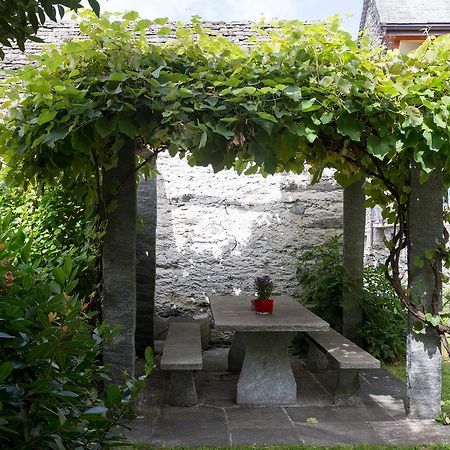 Hotel Garni Maggia Giumaglio エクステリア 写真