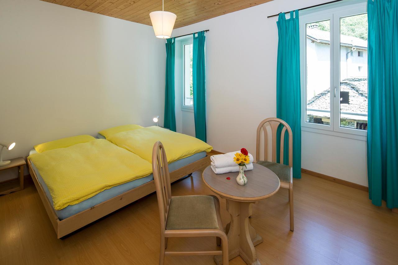 Hotel Garni Maggia Giumaglio エクステリア 写真