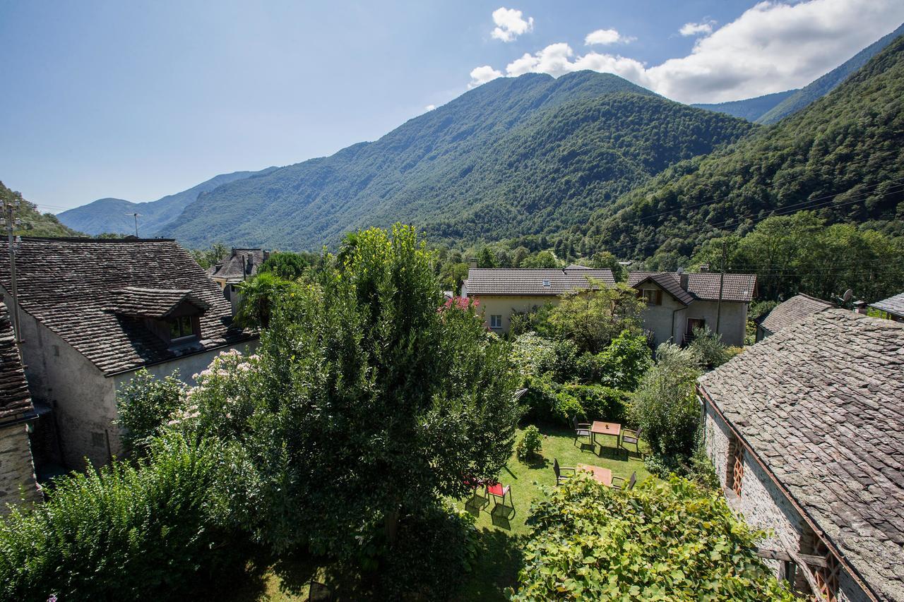 Hotel Garni Maggia Giumaglio エクステリア 写真