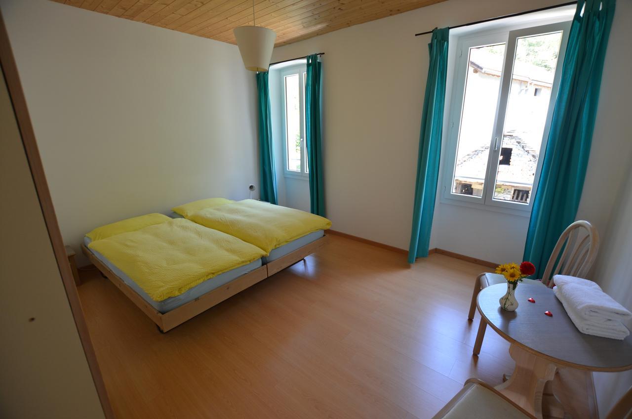 Hotel Garni Maggia Giumaglio エクステリア 写真